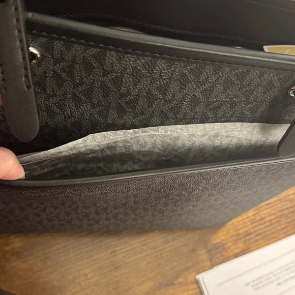 Michael Kors Winston Dark Gray Signature Pocket Tote - Picture 6 of 8